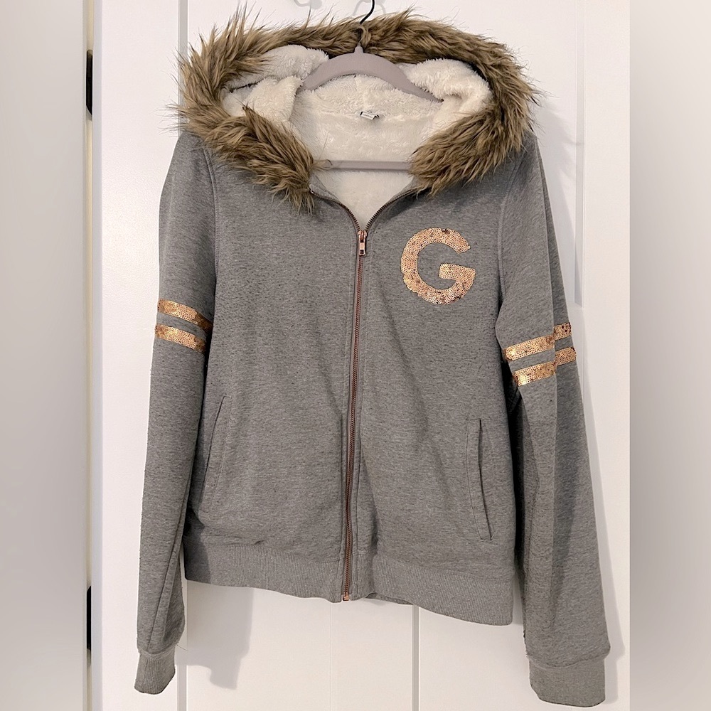 Guess faux fur trimmed gray zip up hoodie